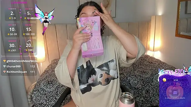 Snapshot of Atenea_cuteee chatting on December 20, 2024, 5:14 am Atenea cuteee online show from December 20, 2024, 5:14 am