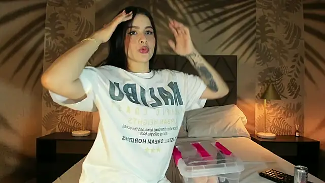 AnneDixie online show from February 26, 2026, 3:05 am