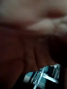 prettyboi6992 online show from February 8, 2026, 4:27 am