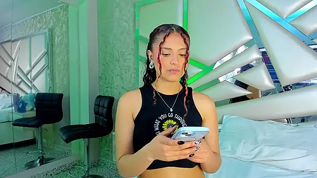 Miia002 online show from November 25, 2025, 4:01 am