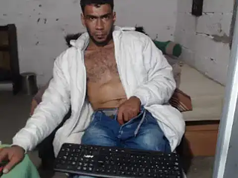 erik alexander online show from February 8, 2025, 12:28 pm