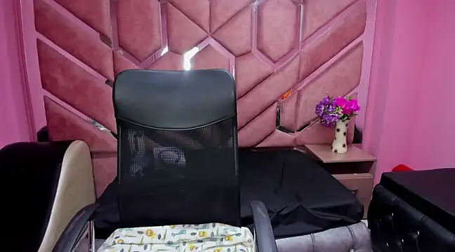 Prety Nany online show from January 23, 2025, 6:56 pm