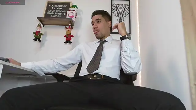 Snapshot of Thonydupont chatting on December 18, 2024, 10:24 pm Thonydupont online show from December 18, 2024, 10:24 pm