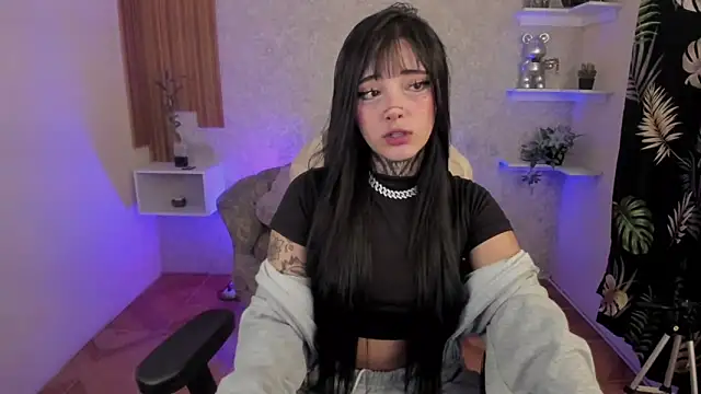 mia catt05 online show from December 6, 2024, 6:48 am