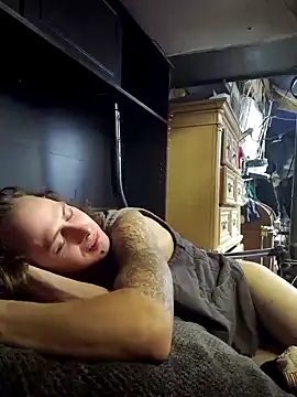 cdressupdiva online show from December 12, 2024, 5:48 pm