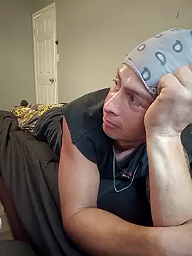 cdressupdiva online show from February 21, 2026, 9:16 pm