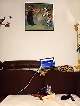 The-Peach-Flexer online show from February 11, 2026, 9:53 pm