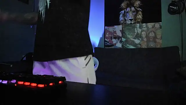 Sisoyalejo420 online show from February 15, 2026, 7:51 am