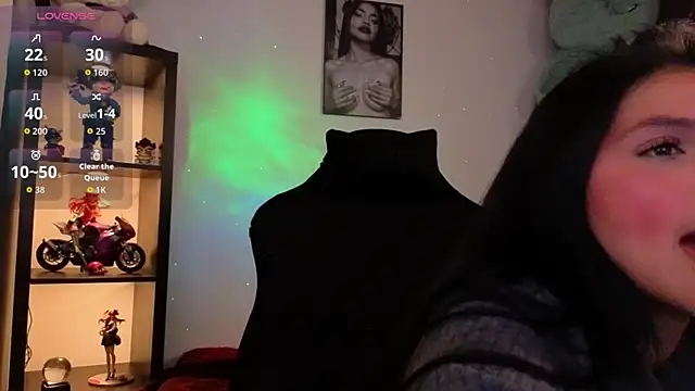 Snapshot of Alaia_Asuka chatting on July 13, 2026, 2:25 am Alaia Asuka online show from July 13, 2026, 2:25 am