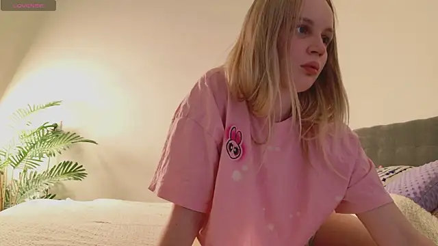 Snapshot of Beatrica_Klein chatting on May 9, 2026, 2:00 pm Beatrica Klein online show from May 9, 2026, 2:00 pm