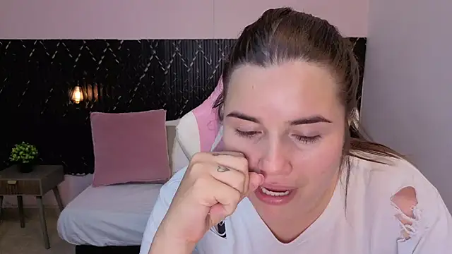 Aabby lee online show from April 13, 2026, 7:19 pm