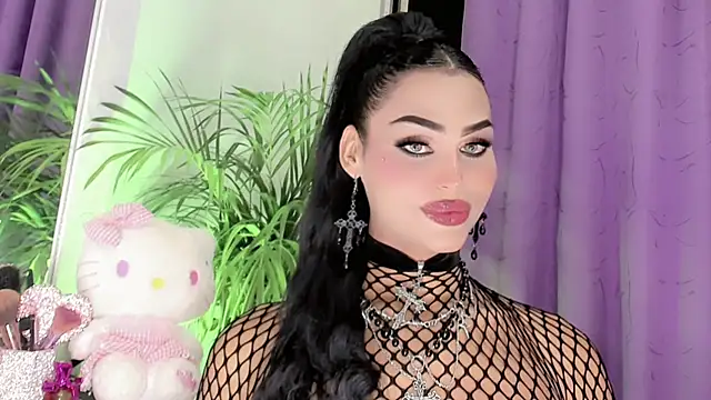 Snapshot of amal_baddell chatting on June 3, 2026, 4:15 am amal baddell online show from June 3, 2026, 4:15 am