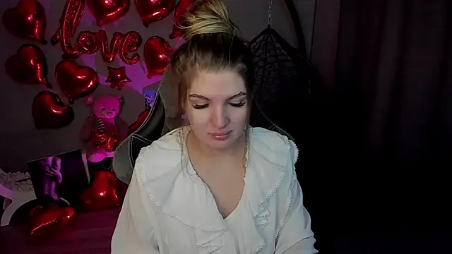 lily williamss online show from February 14, 2025, 12:09 am