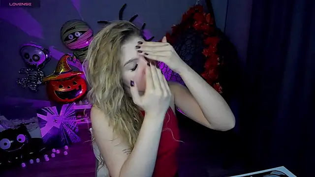 lily williamss online show from October 19, 2025, 12:00 am