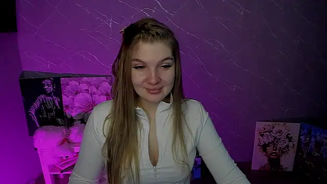 lily williamss online show from May 15, 2026, 10:50 pm