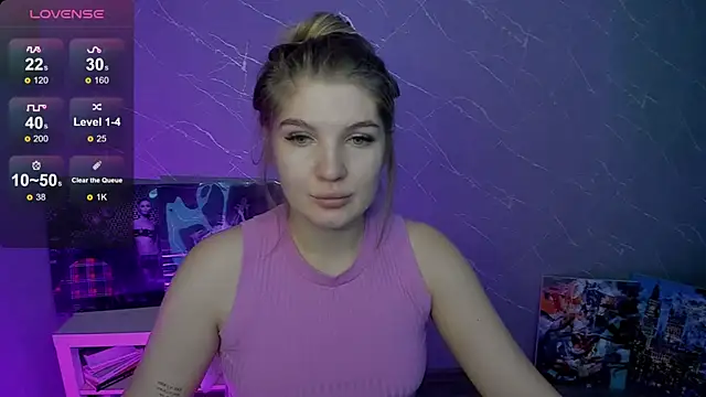Snapshot of lily_williamss chatting on July 7, 2026, 11:53 pm lily williamss online show from July 7, 2026, 11:53 pm