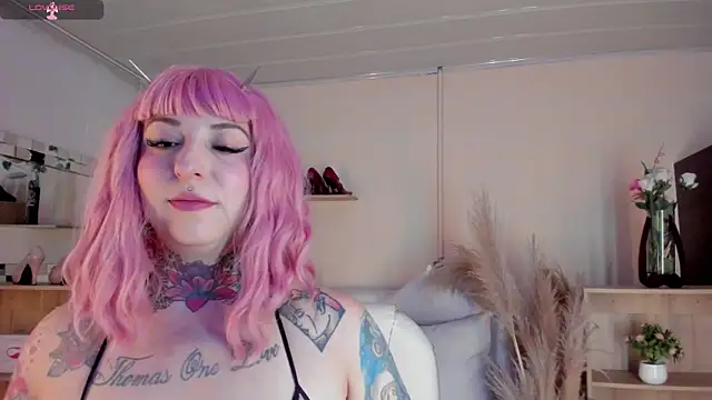 Snapshot of Cattleya_monroe chatting on January 3, 2025, 12:52 pm Cattleya monroe online show from January 3, 2025, 12:52 pm