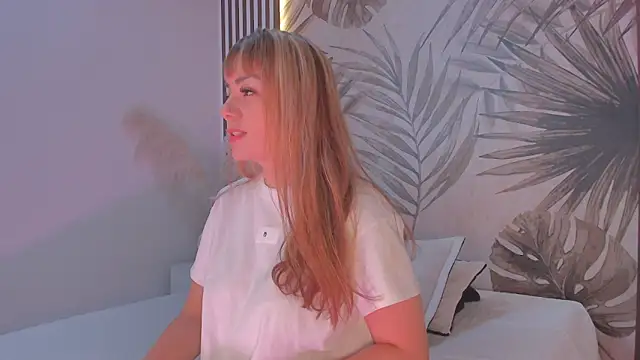 Samaantha-White online show from October 28, 2025, 11:36 am