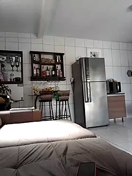 marcialoira online show from February 14, 2025, 12:47 pm