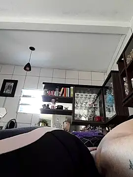 marcialoira online show from November 11, 2025, 6:52 pm