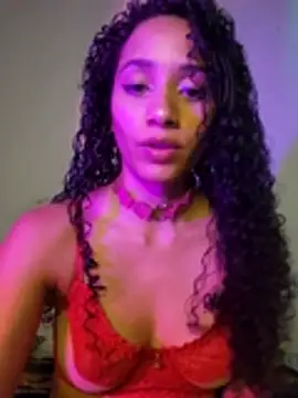 lessaeumesma8 online show from January 6, 2026, 5:05 pm