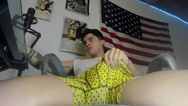 charlie hotxxx online show from March 17, 2026, 4:39 am