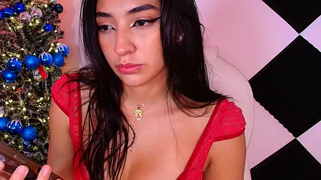 Snapshot of _Aura- chatting on January 14, 2026, 3:23 am Aura- online show from January 14, 2026, 3:23 am