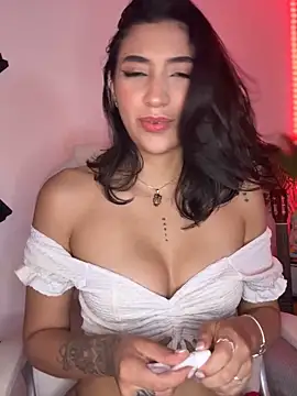  Aura- online show from April 7, 2026, 3:29 am