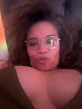 Alma Sexyy online show from December 2, 2025, 8:26 pm