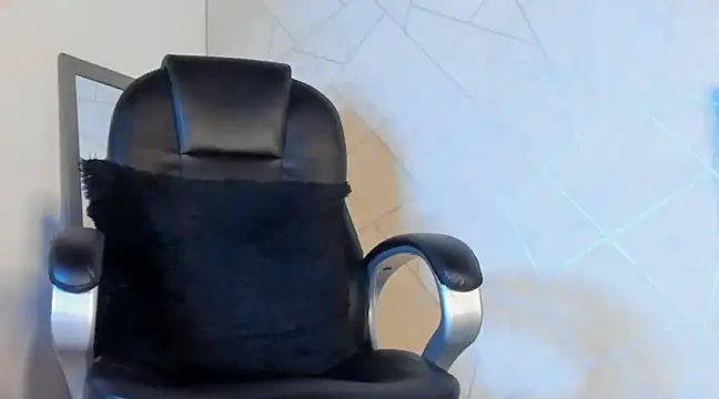 NoahhBrown online show from February 23, 2025, 6:39 am