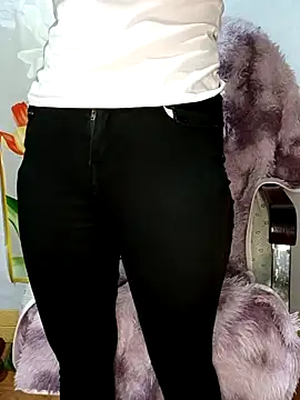 Blythe 69 online show from February 22, 2025, 3:36 pm