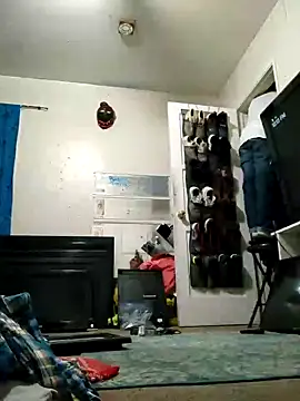 Snapshot of LongDickZee562 chatting on December 6, 2024, 6:15 am LongDickZee562 online show from December 6, 2024, 6:15 am