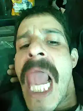 Snapshot of LongDickZee562 chatting on December 10, 2024, 5:22 pm LongDickZee562 online show from December 10, 2024, 5:22 pm