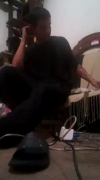 Snapshot of LongDickZee562 chatting on February 27, 2025, 3:36 am LongDickZee562 online show from February 27, 2025, 3:36 am