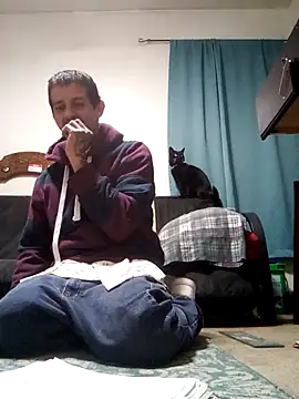 Snapshot of LongDickZee562 chatting on March 9, 2025, 6:39 am LongDickZee562 online show from March 9, 2025, 6:39 am