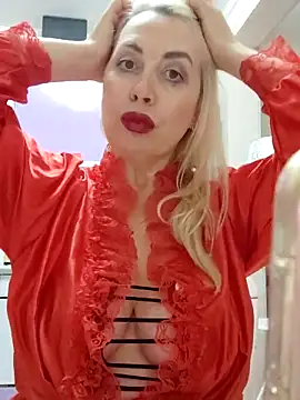 HotJanet online show from October 26, 2025, 5:41 pm