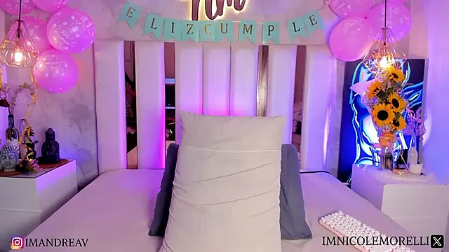 Nicolemorelli2 online show from March 4, 2025, 3:59 pm