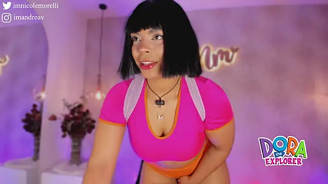 Nicolemorelli2 online show from September 11, 2025, 1:00 pm