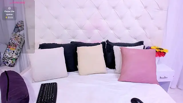 Snapshot of thaliia_gomez chatting on October 1, 2025, 7:09 pm thaliia gomez online show from October 1, 2025, 7:09 pm
