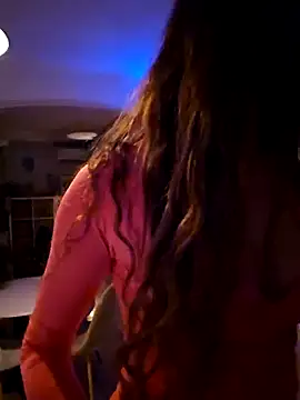 Snapshot of Luna_Kitanna chatting on December 14, 2024, 8:18 pm Luna Kitanna online show from December 14, 2024, 8:18 pm