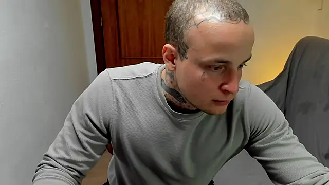 layneinchains online show from April 11, 2026, 1:04 pm