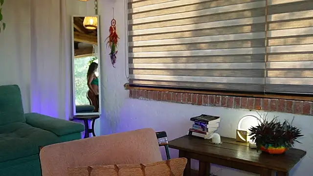 Kozzy  online show from April 15, 2026, 10:32 pm