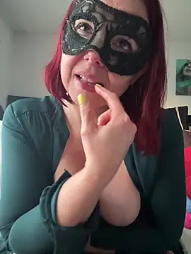 la petite prunette69 online show from March 14, 2026, 5:40 pm