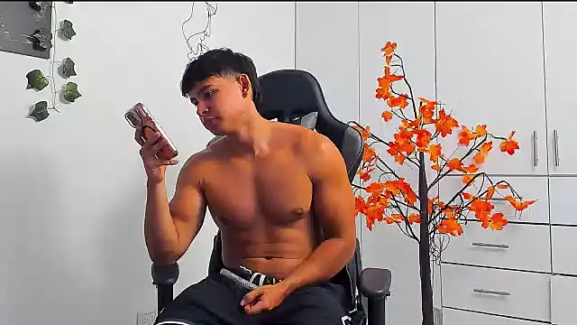 Snapshot of Bray_Kevin chatting on February 12, 2026, 5:02 am Bray Kevin online show from February 12, 2026, 5:02 am