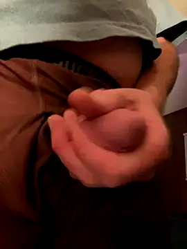 Snapshot of Helmut1971 chatting on November 16, 2025, 10:10 am Helmut1971 online show from November 16, 2025, 10:10 am