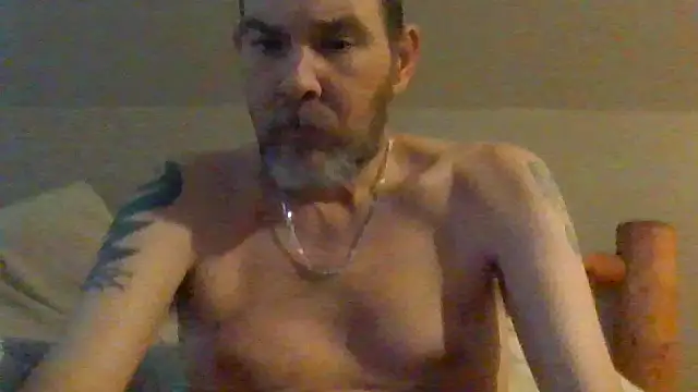 sdmsilver1983 online show from November 13, 2025, 3:22 pm