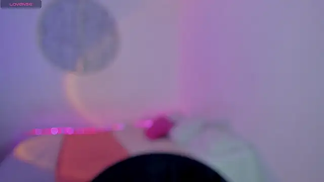 IsabelaVanegas  online show from January 11, 2026, 3:17 pm