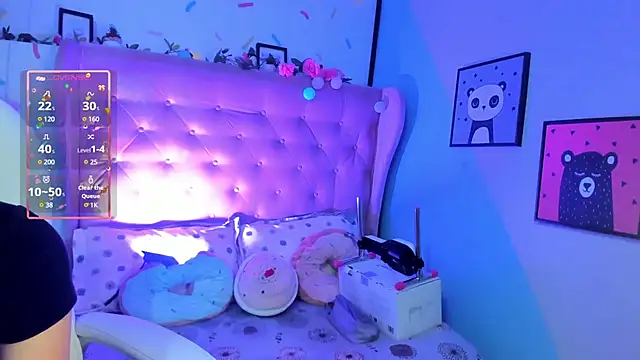  cloe martinez online show from February 19, 2025, 8:41 pm