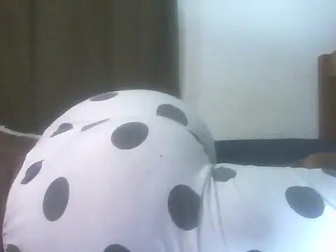 Snapshot of Horny_wifey254 chatting on January 14, 2025, 3:43 am Horny wifey254 online show from January 14, 2025, 3:43 am