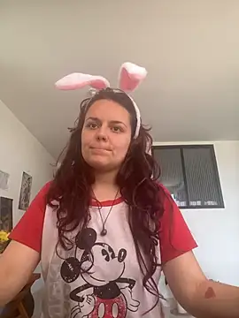 Scarletleon77 online show from April 1, 2026, 5:21 pm